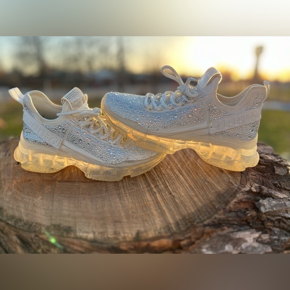 Steve Madden Maxima Sneakers - Picture 7 of 7